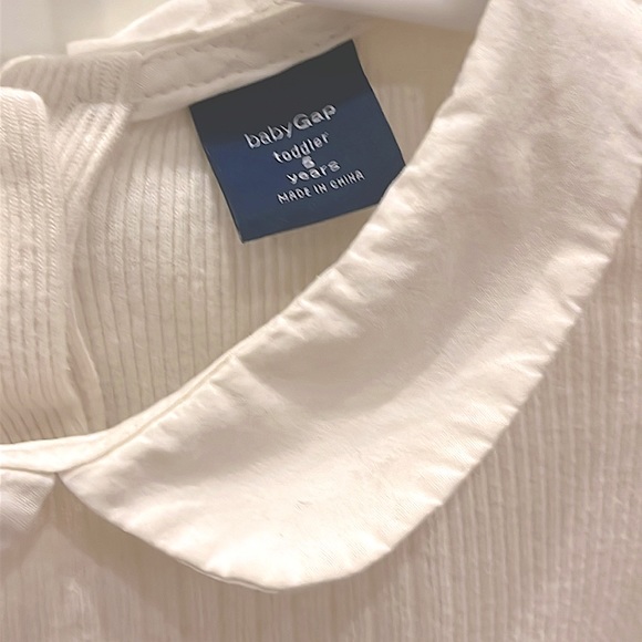 2/$15 Gap kids Peter Pan collar all cotton 5T long-sleeved ribbed cream shirt - Picture 2 of 5